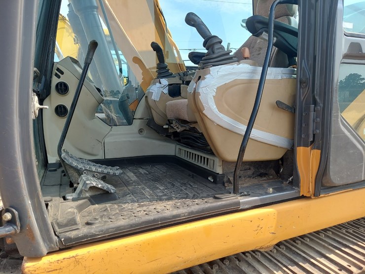 2013-case-cx130c-image-34
