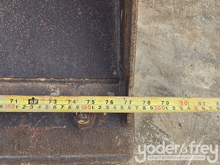 2018-deere-317g-image-20