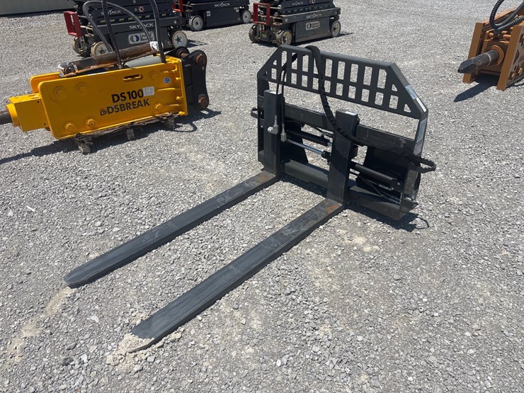 #11-•-cid-xtreme-60"-hyd-pallet-forks-image-4