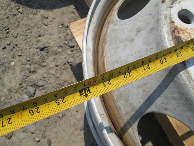 #53828-•-lot-of-(3)-24"x10"-10-hole-truck-rims-inv#53828-image-4