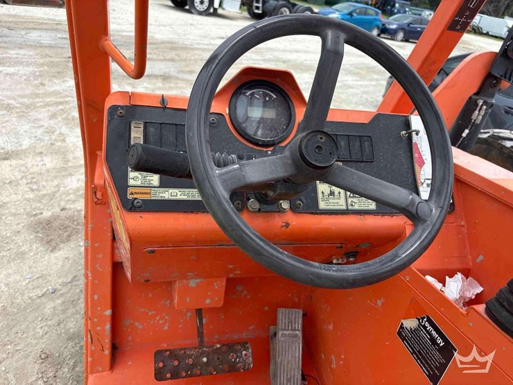 2019-jlg-6042-6,000lb-4x4-rough-terrain-telehandler-image-14