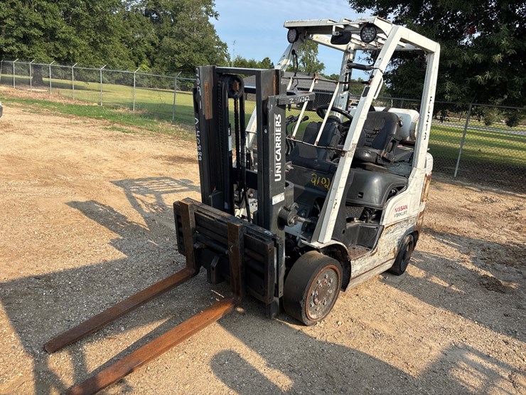 #2102-•-2015-nissan-cf50lp-forklift-image-1