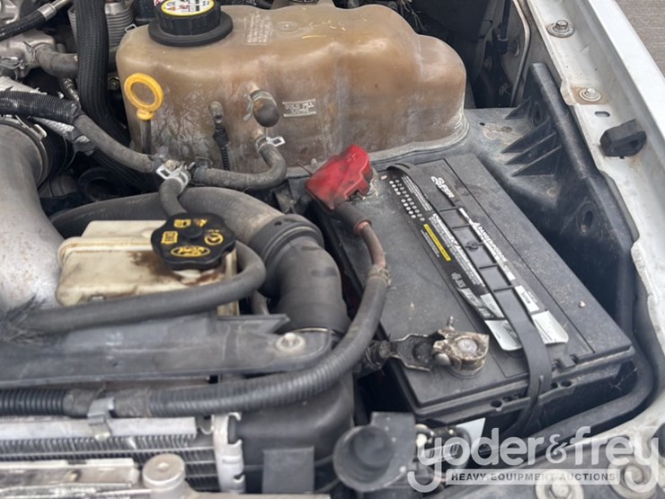 2010-ford-f350-image-16