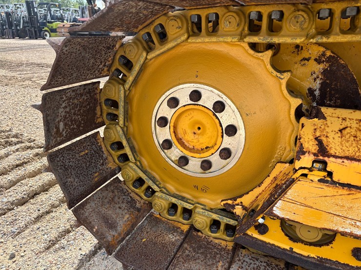 2022-deere-450k-lgp-image-26