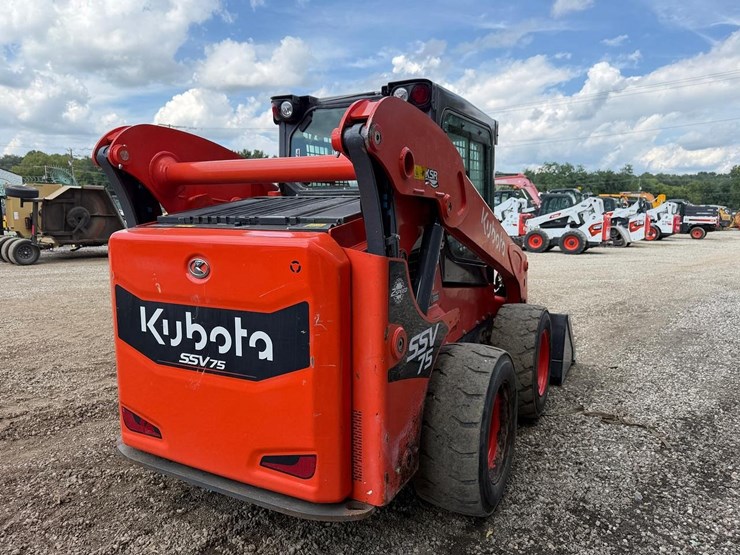 2024-kubota-ssv75-image-4