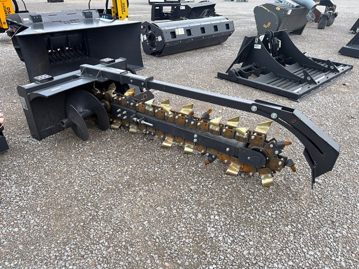 #10-•-rmt48a-48”-trencher-attach-image-2