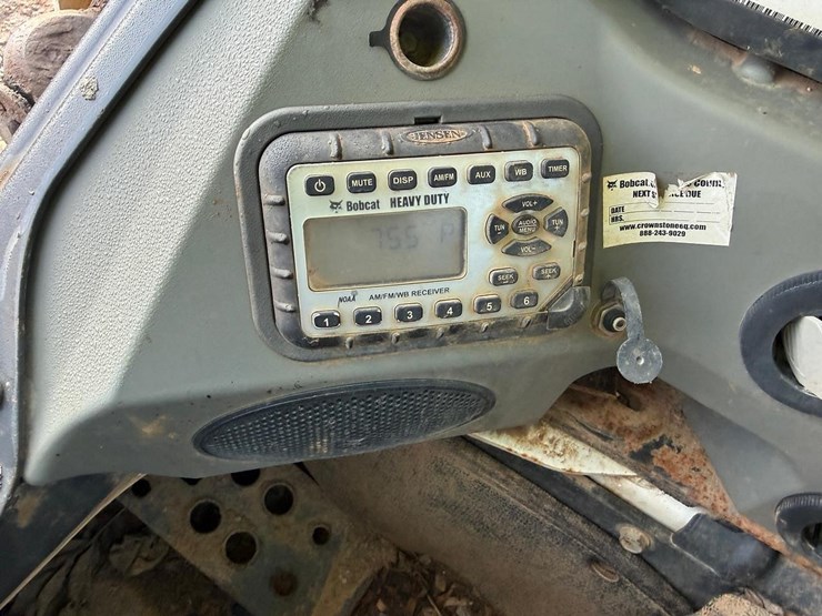 2018-bobcat-t740-image-20