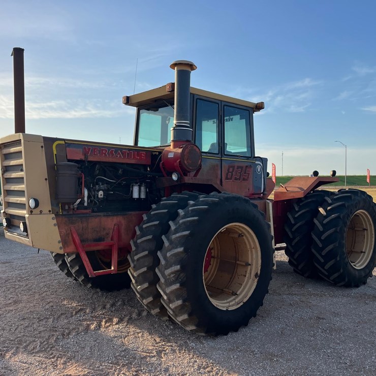 1978 VERSATILE 835