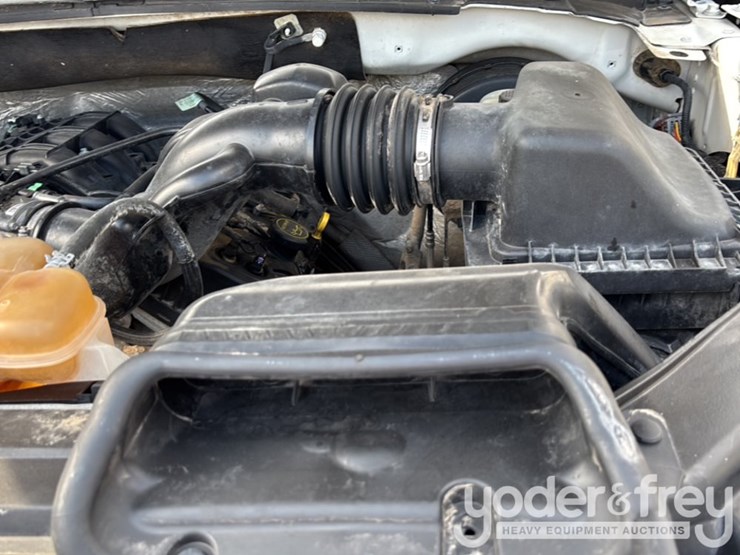 2016-ford-f150-image-14