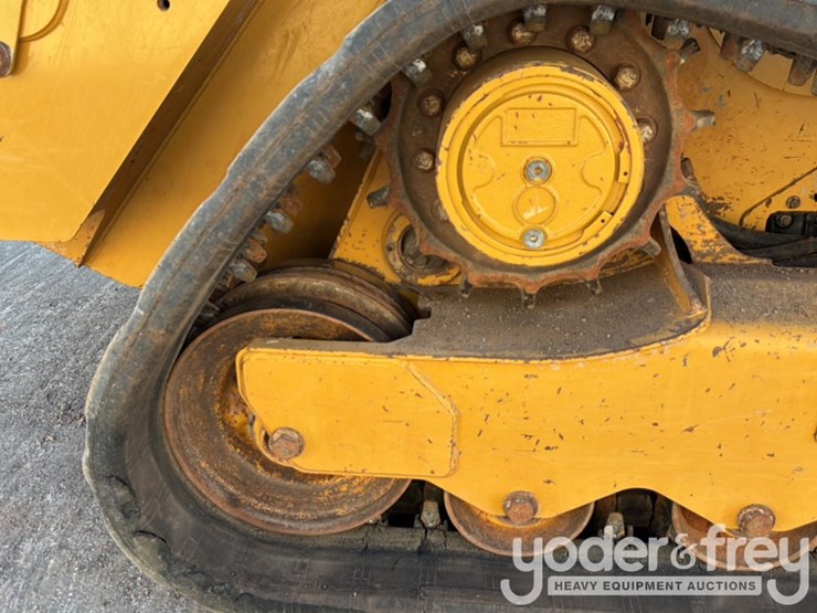 2023-caterpillar-259d3-image-13