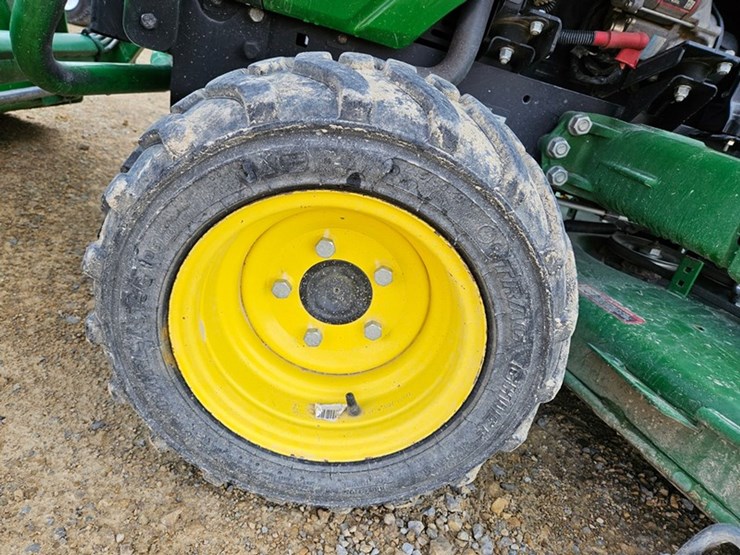 john-deere-1025r-image-13