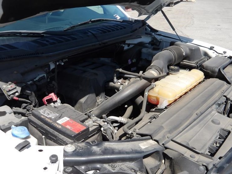 2017-ford-f150-image-8