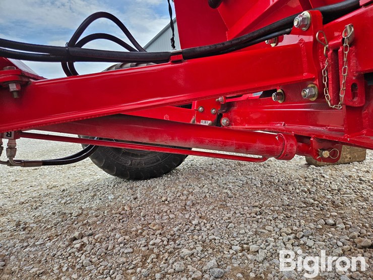 2020-akron-gtt4010-high-capacity-grain-bagger-image-20