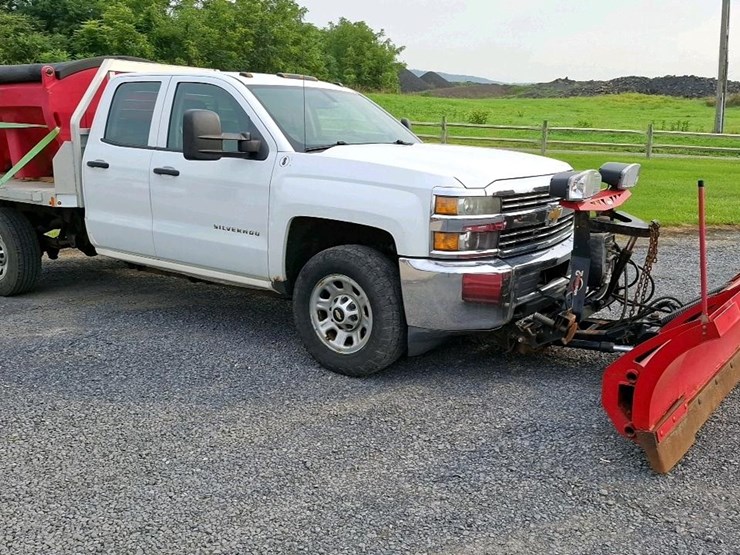 2015-chevrolet-2500-image-30