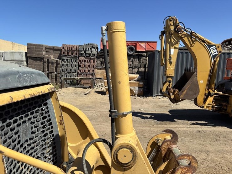 deere-410g-image-16