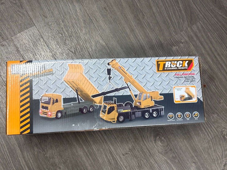 unused-remote-control-crane-image-4