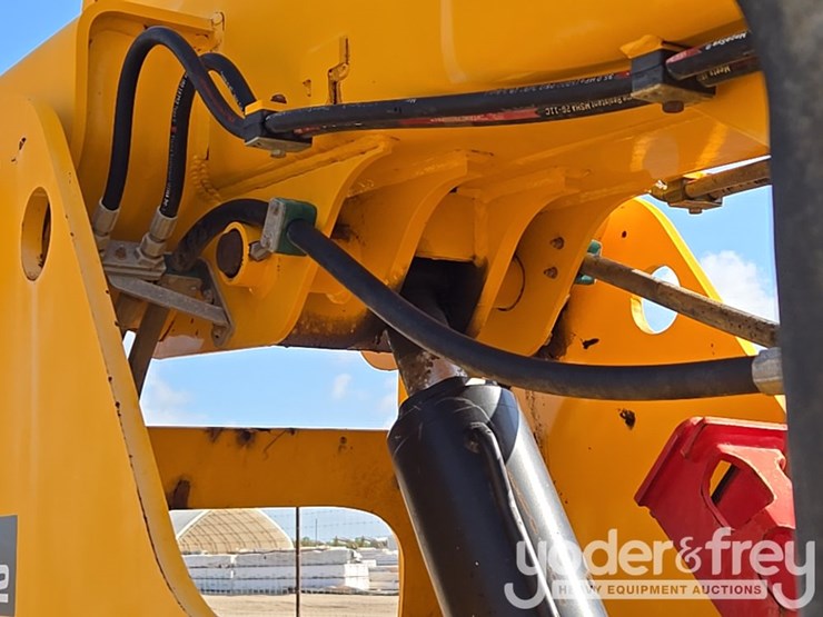 2017-jcb-509-42-image-34