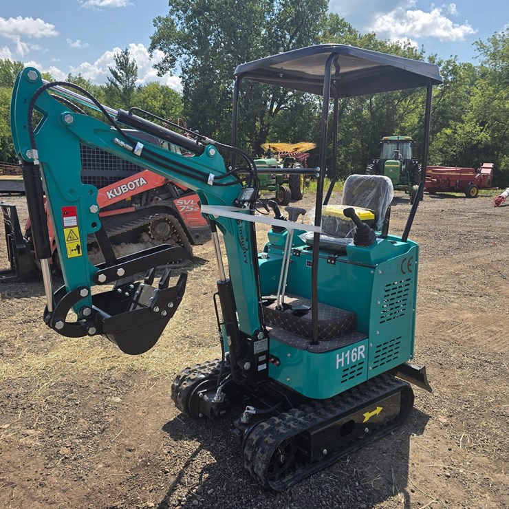 #690 • New CF Industry H16R Mini Excavator