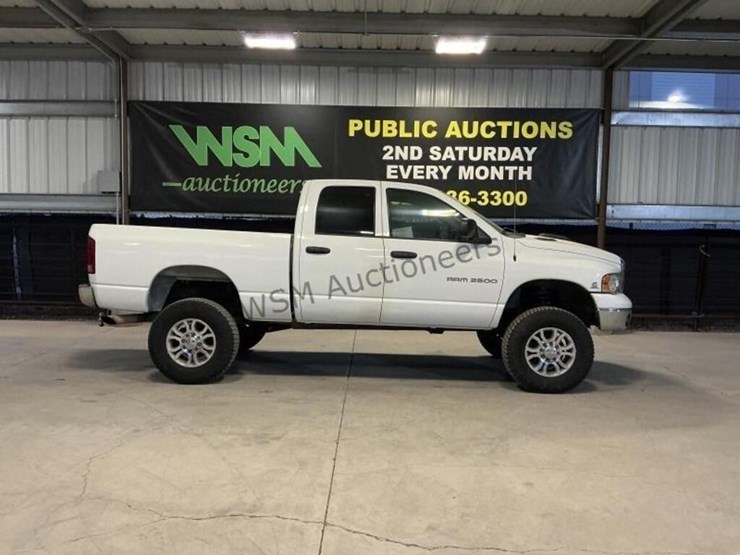 2005-dodge-ram-2500-image-1
