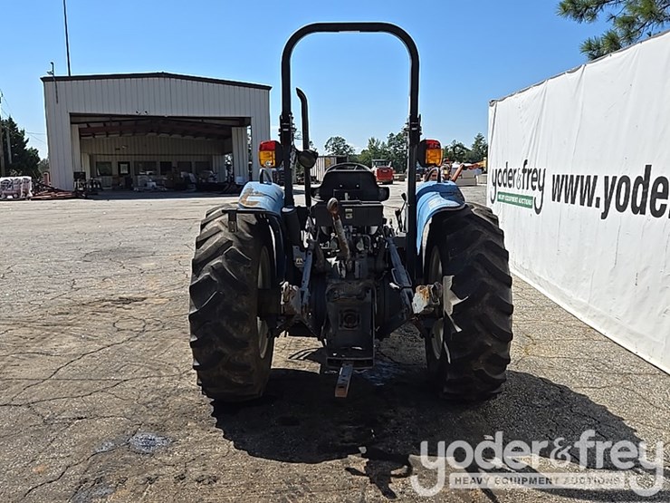 new-holland-tn70-image-4
