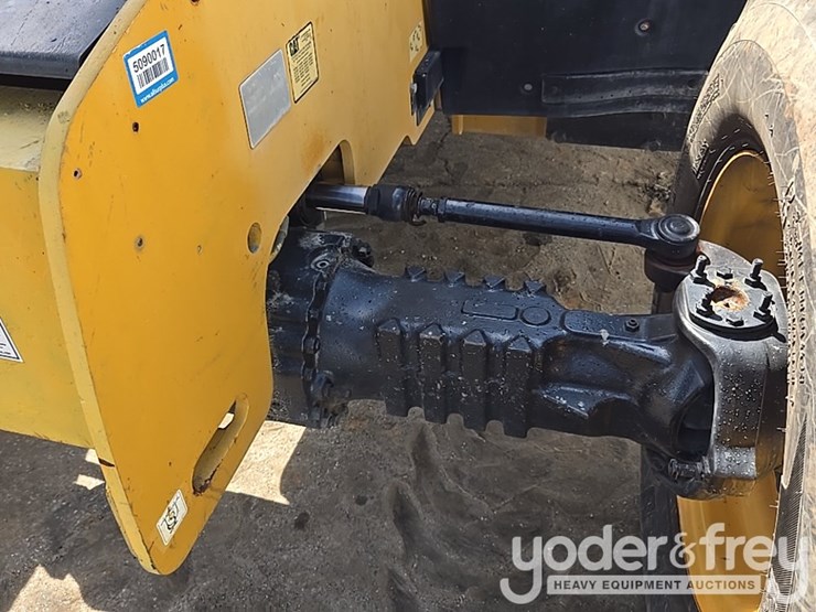 2016-caterpillar-tl943d-image-24