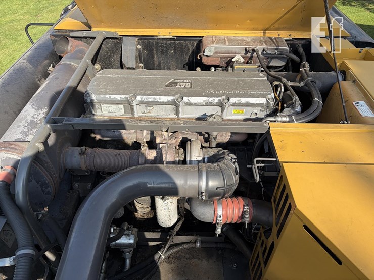 2011-caterpillar-c13-image-17