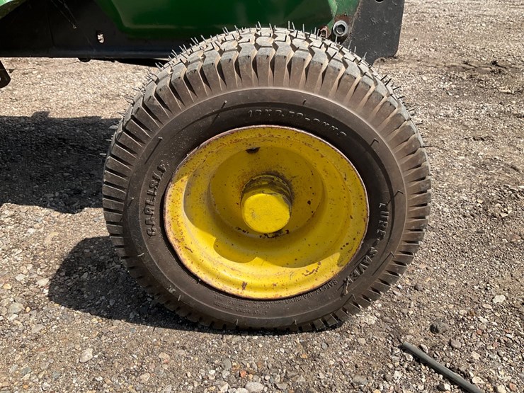 john-deere-200-image-28