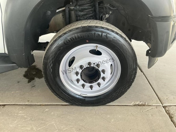 2015-ford-f550-image-9