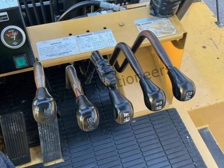 caterpillar-dp115-image-19