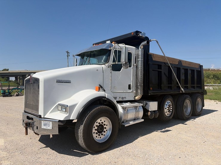 2019-kenworth-t800-image-1