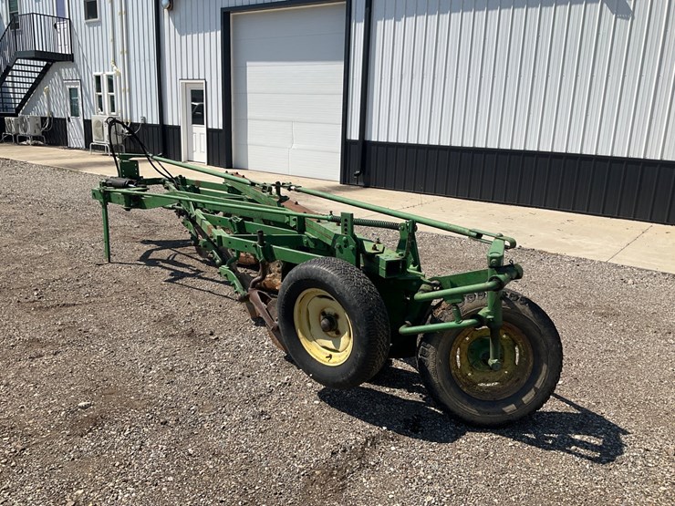 john-deere-5-image-2