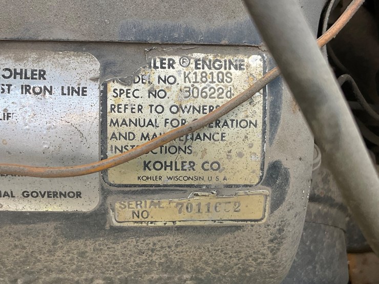 john-deere-200-image-36