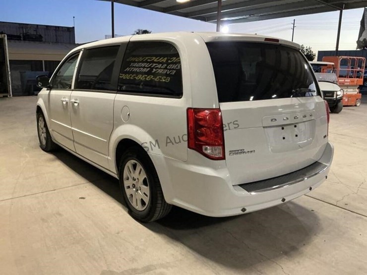 2014-dodge-grand-caravan-image-5