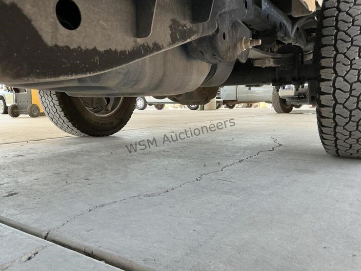2021-ford-f150-image-25