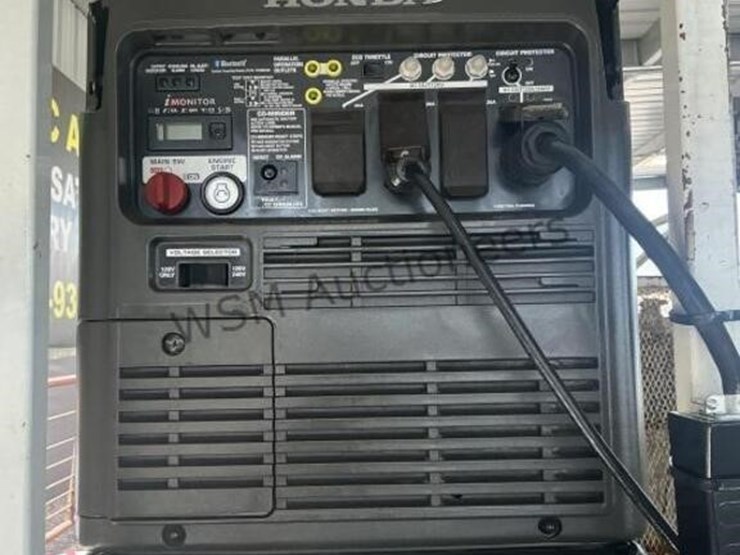 2015-ford-f550-image-14