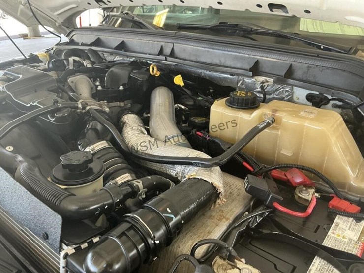 2013-ford-f550-image-12