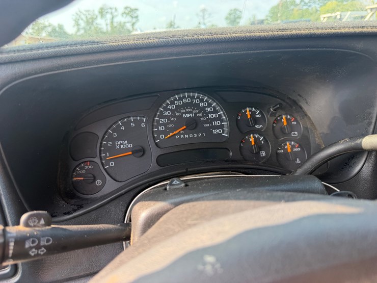 2007-chevrolet-silverado-2500-image-9