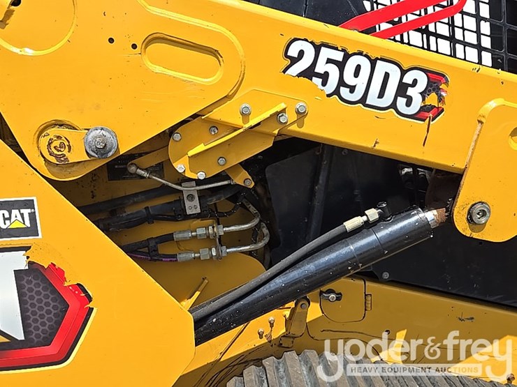 2021-caterpillar-259d3-image-22