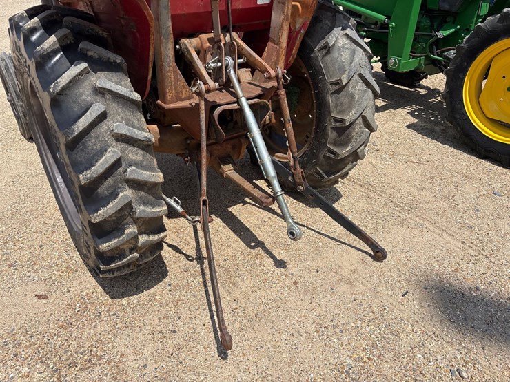 massey-ferguson-1030-image-5