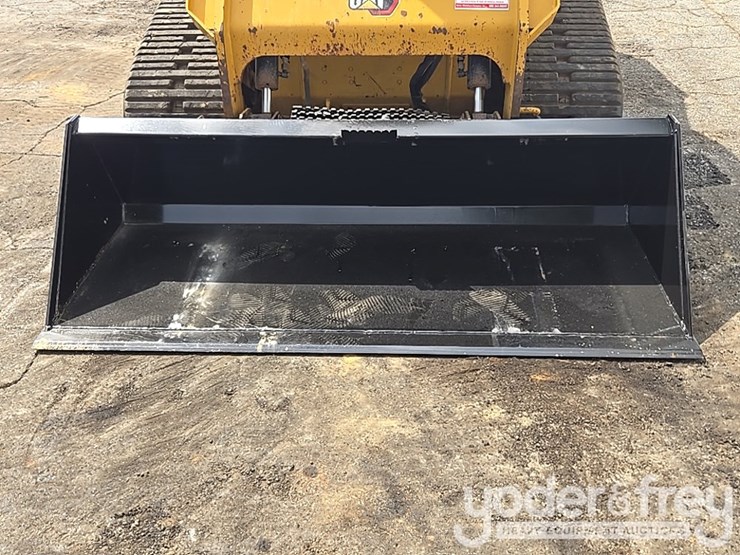 2022-caterpillar-279d3-image-14