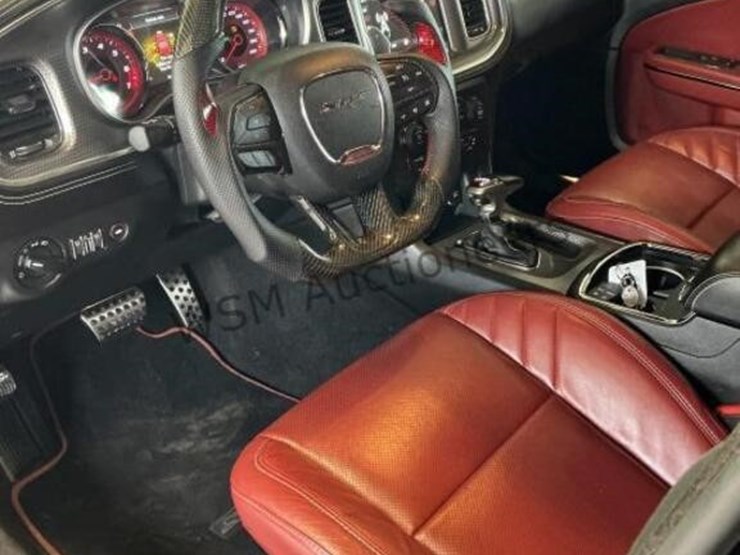 2021-dodge-charger-srt-hellcat-sdn-image-24