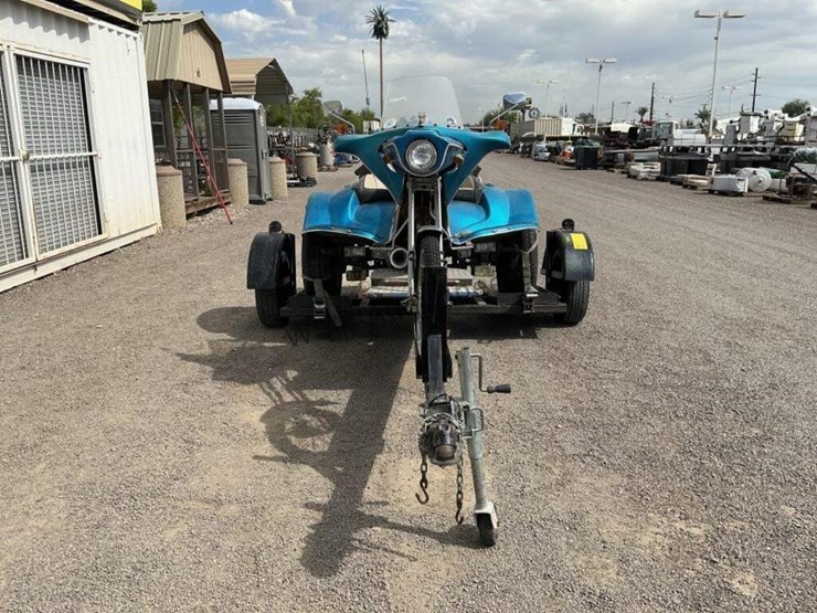 2000-recon-trike-motorcycle-image-3