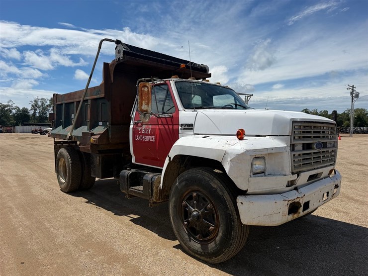 1991-ford-f700-image-2