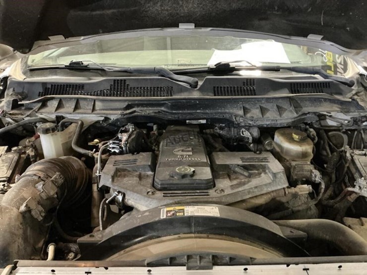 2016-dodge-3500-image-10