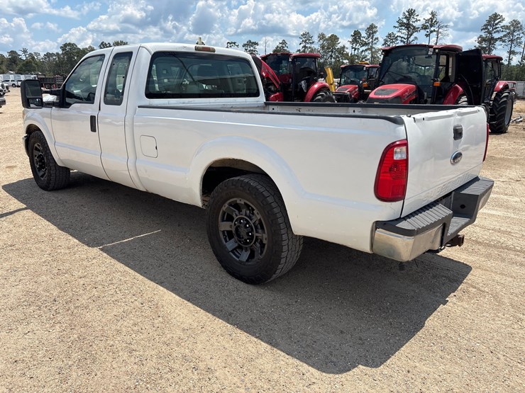 2011-ford-f250-image-3