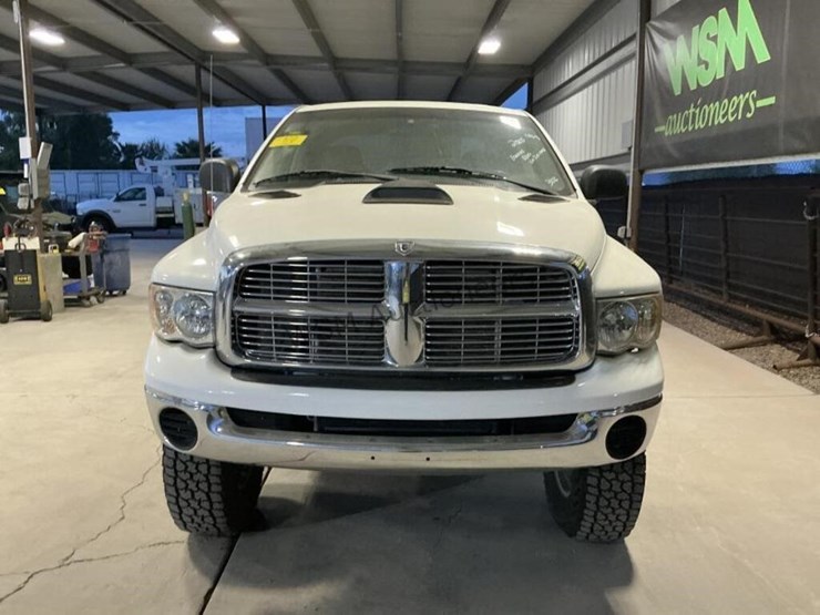 2005-dodge-ram-2500-image-3
