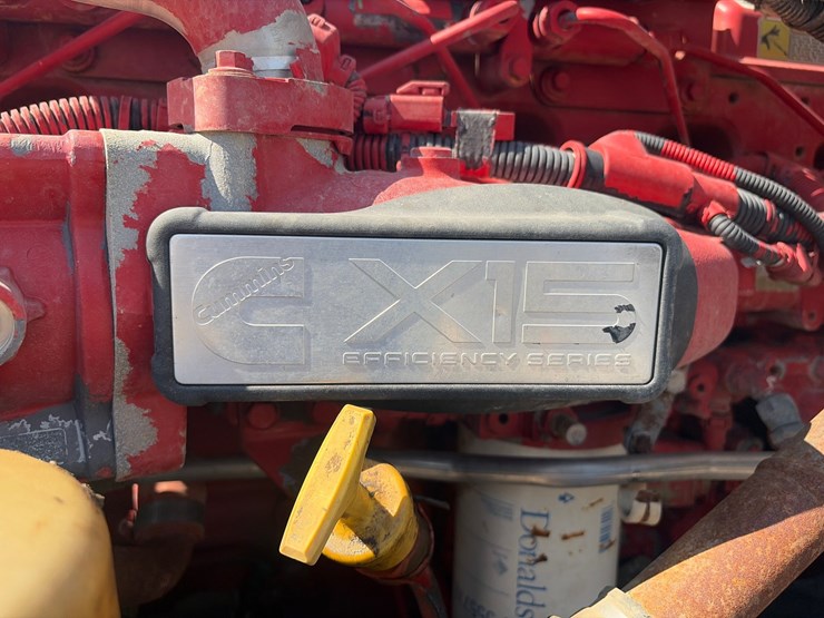 2019-kenworth-t800-image-8