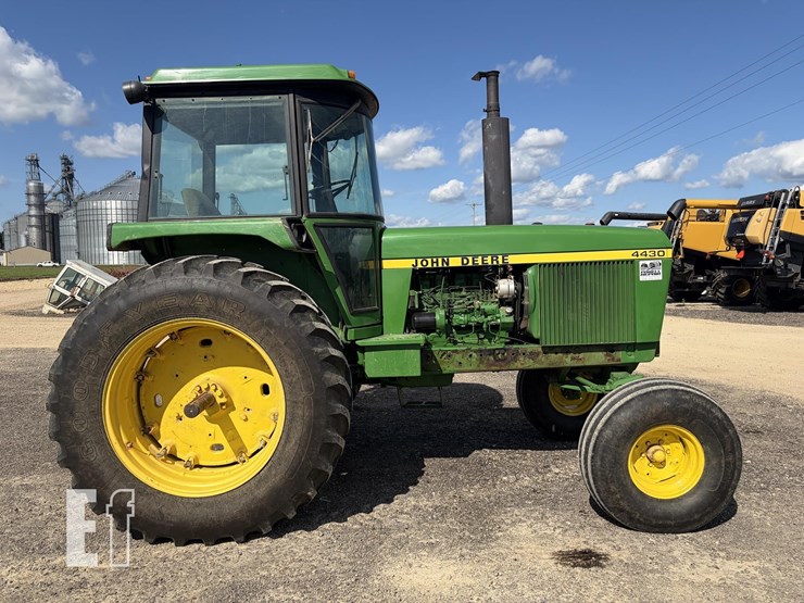 1977-john-deere-4430-image-6