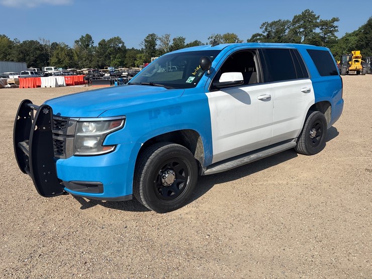 2015-chevrolet-tahoe-image-1