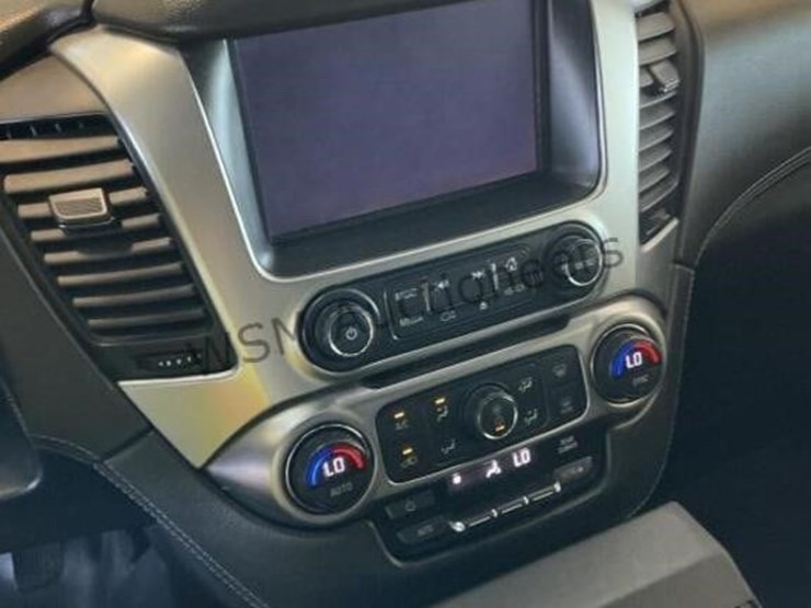 2019-chevrolet-tahoe-image-19